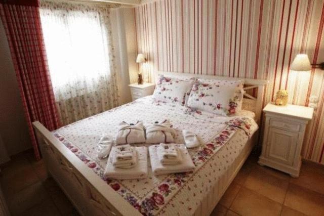 Giogarakis Suites Eleónasz Szoba fotó