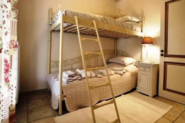 Giogarakis Suites Eleónasz Szoba fotó