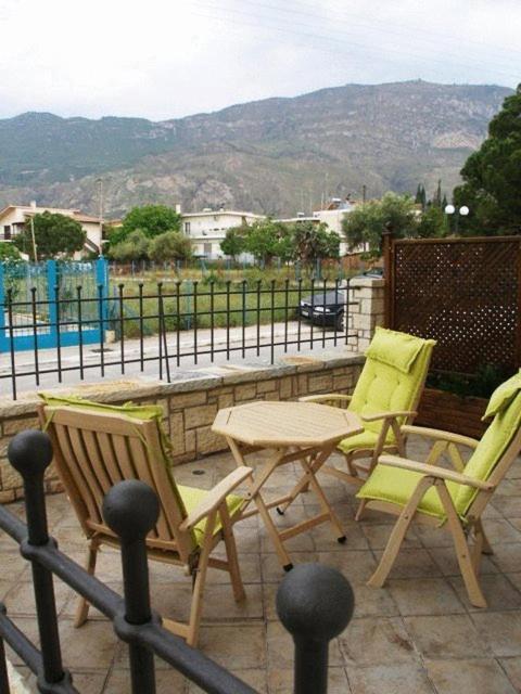 Giogarakis Suites Eleónasz Szoba fotó